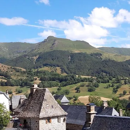 Prázdninový dům Maison Cosy Avec Sauna En Montagne Saint-Jacques-des-Blats